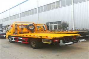 西固附近拖车救援搭电